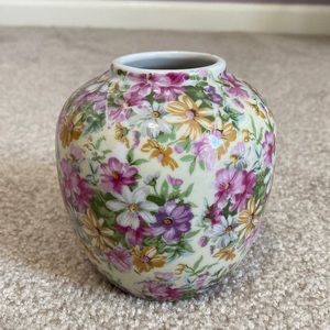Floral vase